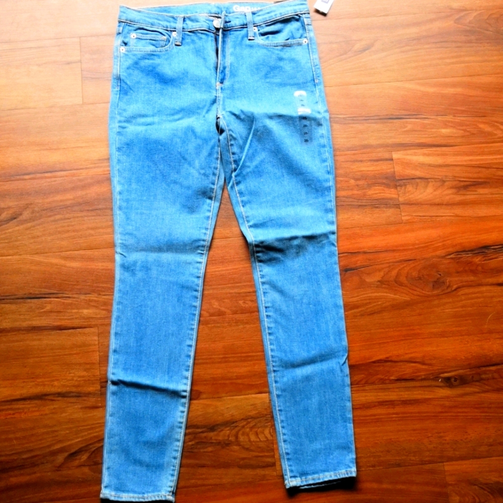 Gap 1969 Authentic True Skinny Jeans